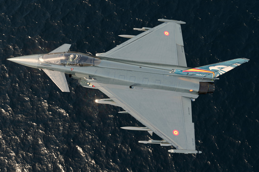 España encarga 20 aviones Eurofighter para Canarias