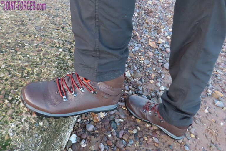 craghoppers kiwi trek boots